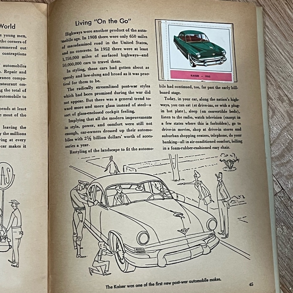 Vintage The Golden Book of Automobile Stamps - Picture 4 of 5